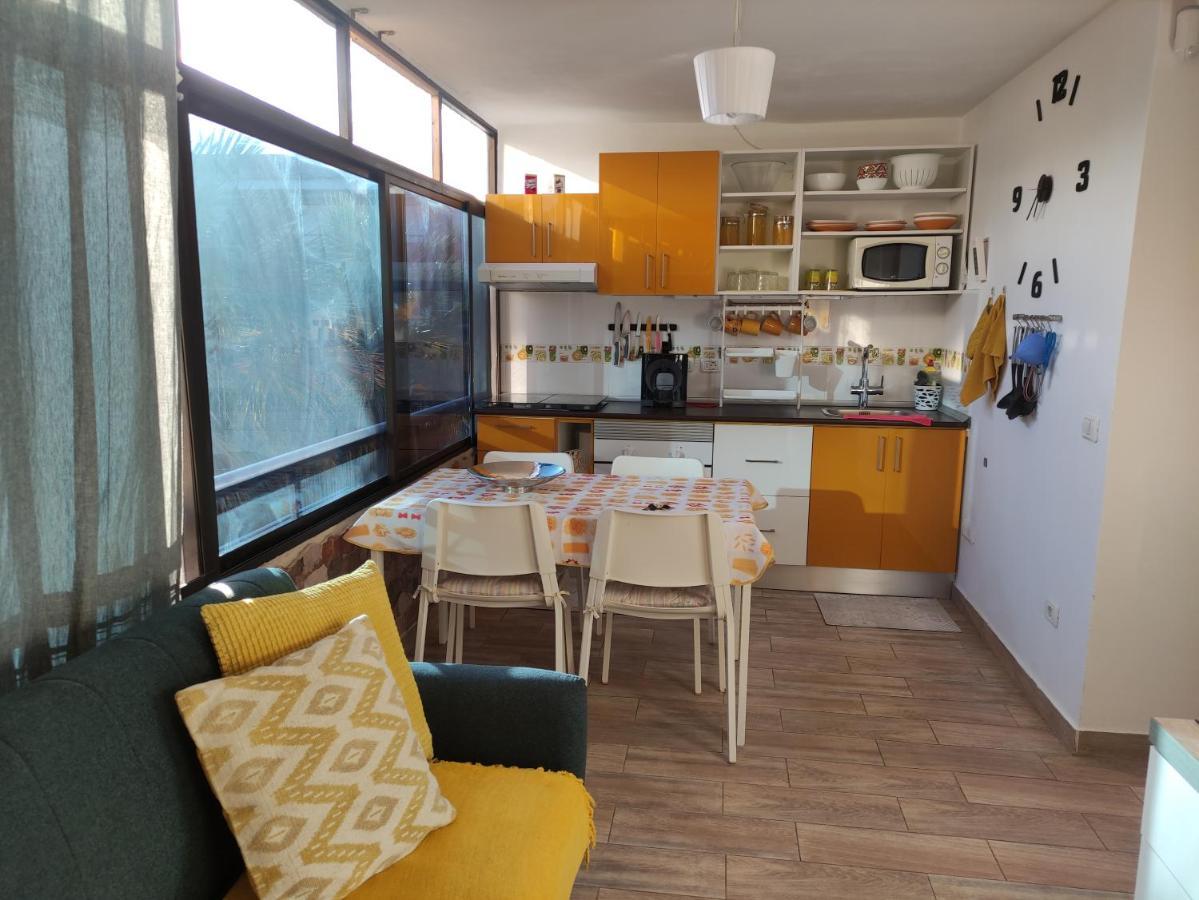 Montana Amarilla Apartment ลัสกาเยตัส ภายนอก รูปภาพ