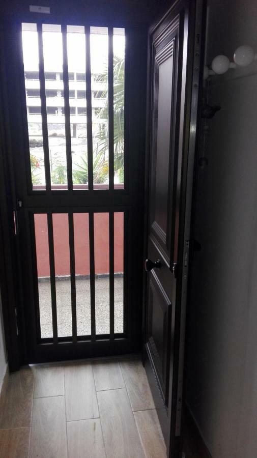 Montana Amarilla Apartment ลัสกาเยตัส ภายนอก รูปภาพ